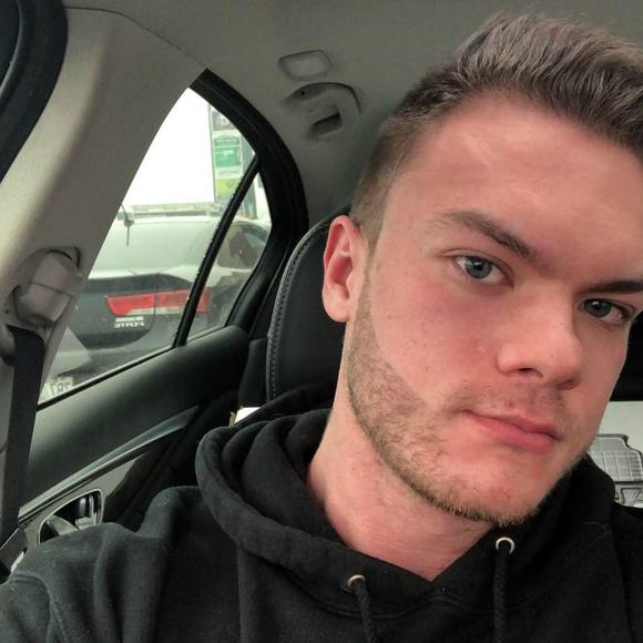 Meet your Posher, Christophe - Picture 1 of 1